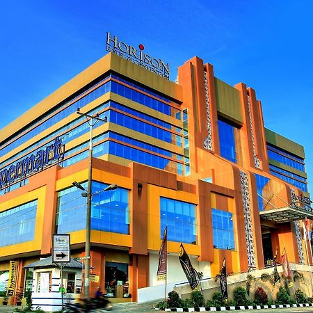 Horison Hotel Pematang Siantar Eksteriør billede